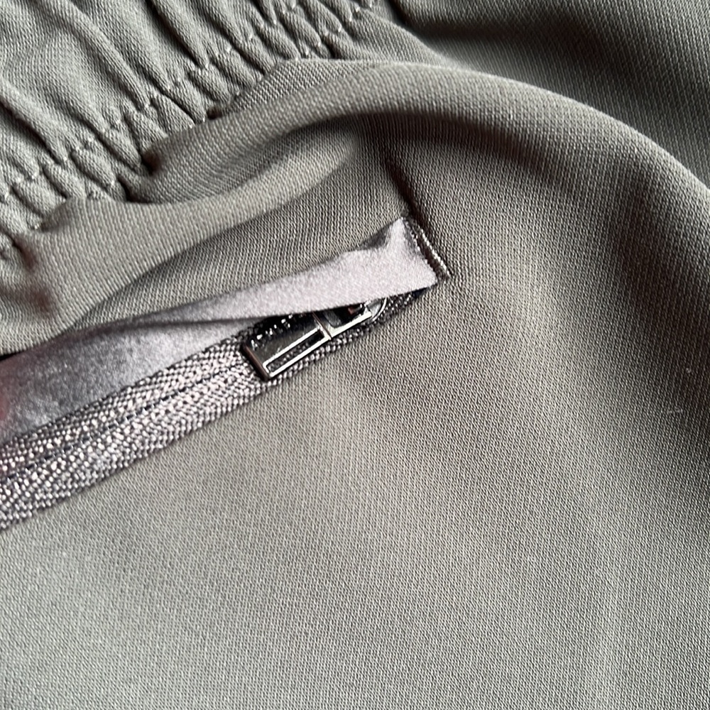 Athleta Metropolis Jogger, size 2 - Picture 7 of 8